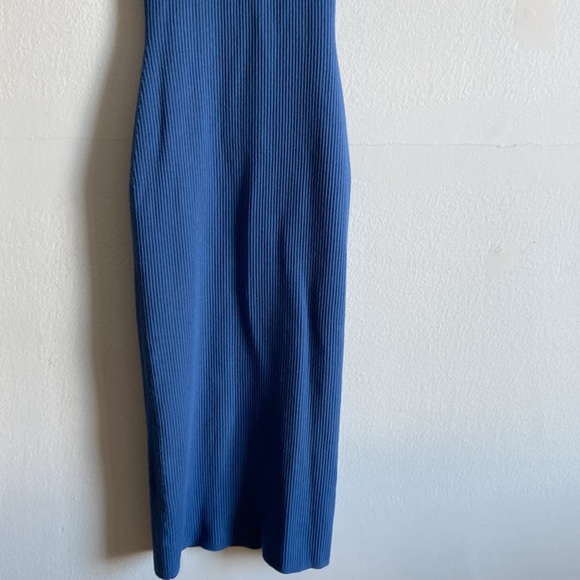 Aritzia Babaton Compose blue ribbed stretchy open back bodycon midi dress - Picture 4 of 11